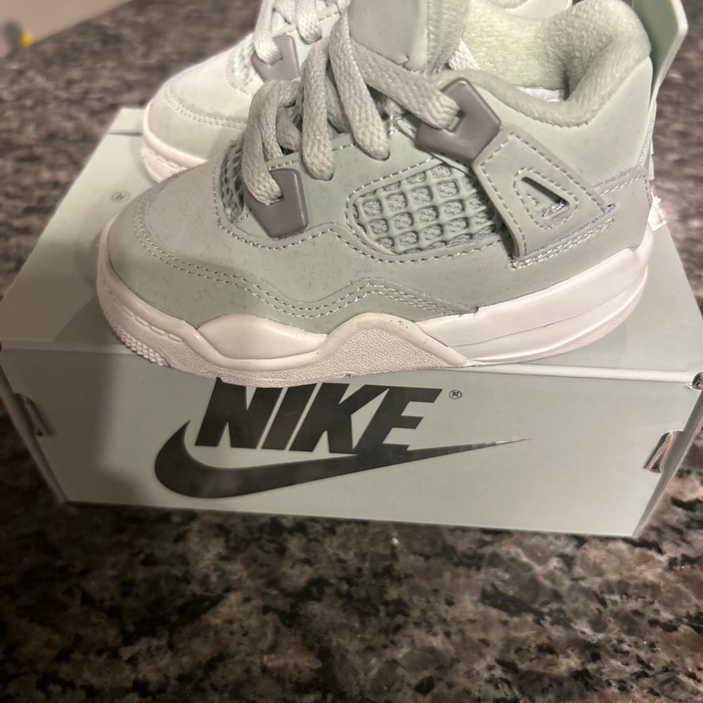 Jordan 4 Kids Sneakers